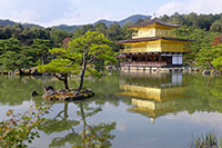 世界文化遺産「金閣寺」で
日本文化を満喫