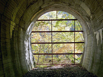 秋の第六糠平トンネル