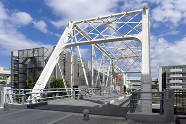 現・霞橋
旧新鶴見操車場跨線橋を移築保存