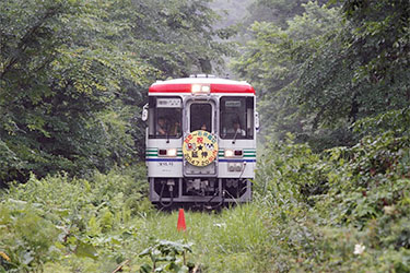 石井踏切にて乗車体験列車「銀河号」を撮影
平成26年7月20日