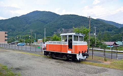 日立製作所製の15t貨車入換用
ディーゼル機関車のデモンストレーション走行