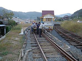 黄福柵原駅付近での作業３