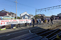 歓迎の幕の中を「川根路」に乗車