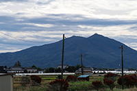 後方には筑波山が望めます