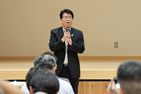 来賓挨拶
馬路村長 山﨑 出さん