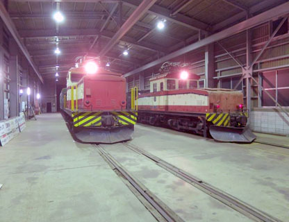 保存車両　左：ＥＤ４０２、右：ＥＤ３０１