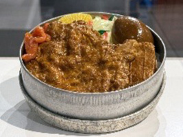 排骨弁当の再現模型