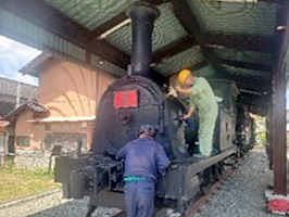 屋外展示車両の維持管理