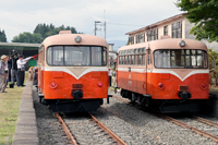 キハ１０１も
２番線に到着